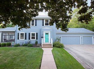 312 11th St, Neenah, WI 54956