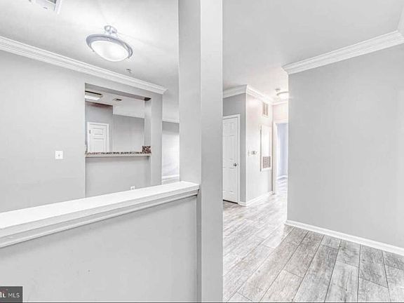 3rd image of 4842 Eisenhower Ave #139