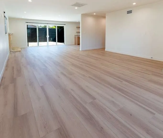 23001 Vanowen St — Photo 2