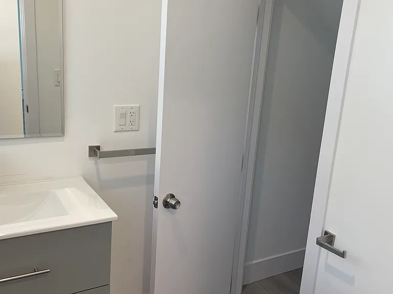 2527 Hermosa Ave #3/4 — Photo 6