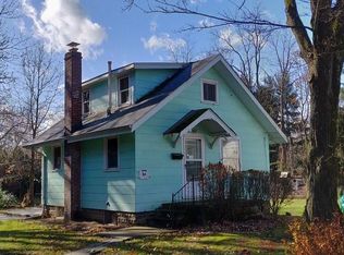 38898 Gardenside Dr, Willoughby, OH 44094