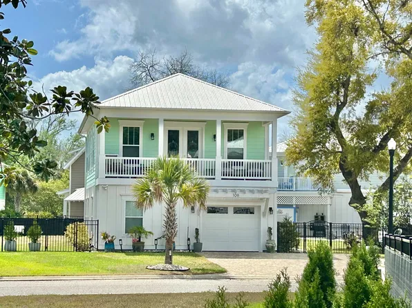 109 McIlroy Ct., Murrells Inlet, SC 29576