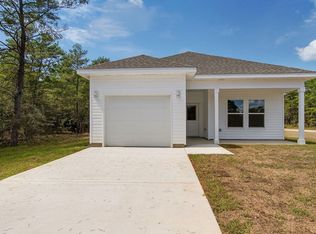 470 E Marigold Ave, Defuniak Springs, FL 32433