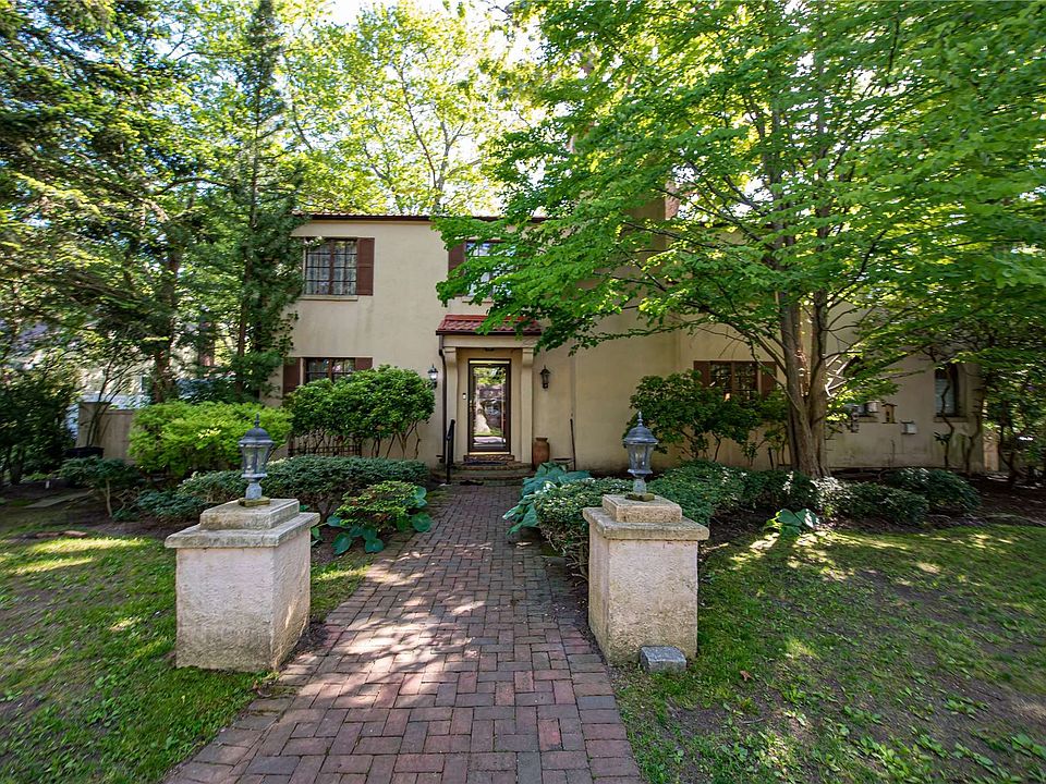 32 Woodlawn Avenue, Oakdale, NY 11769 Zillow