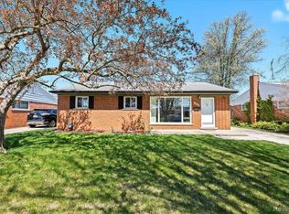 26800 Van Buren Rd, Dearborn Heights, MI 48127