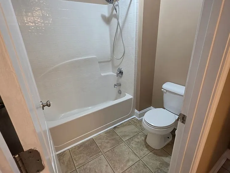 9 Haven Point — Photo 36