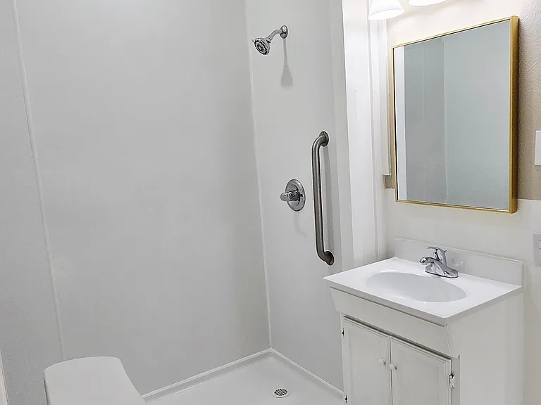 1308 W Walker St — Photo 11