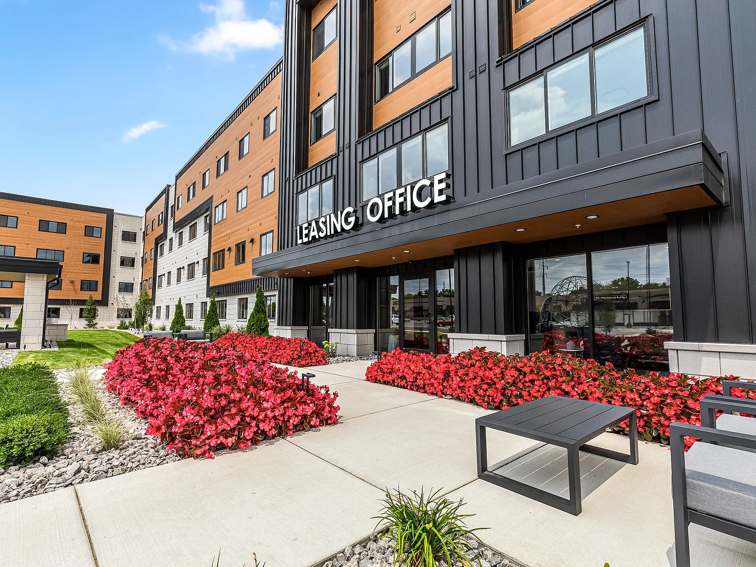 Sterling Center Apartments — Photo 2