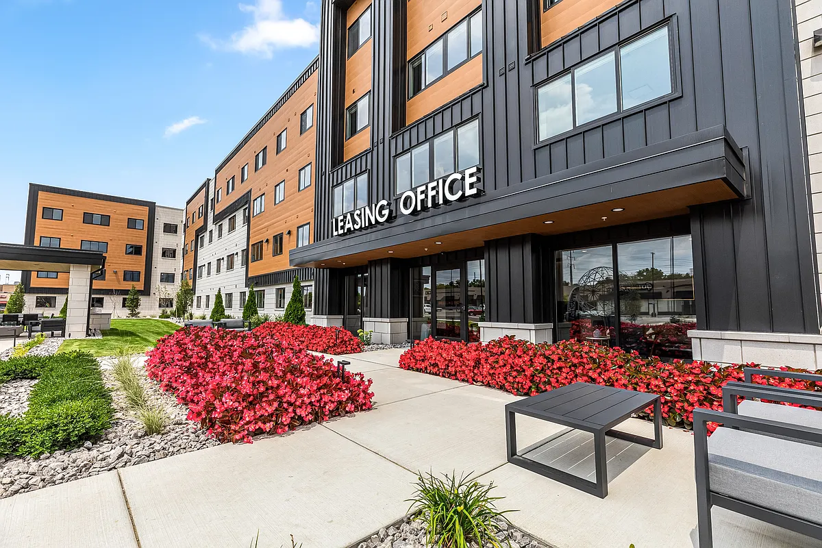 Building Photo - Sterling Center Apartments