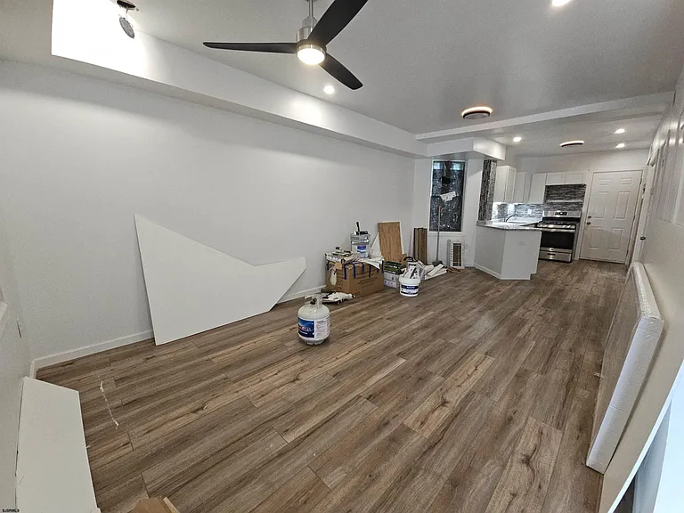 902 Keener Ave — Photo 6