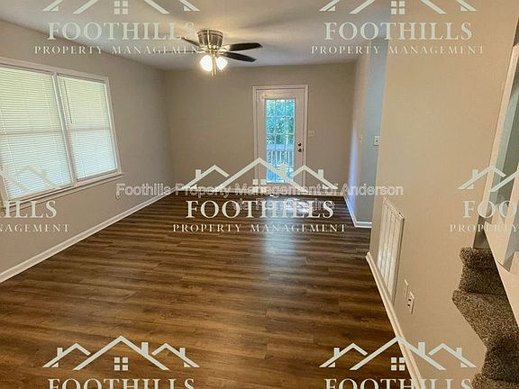 3rd image of 214 Keithwood Dr