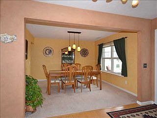 4th image of 6784 Hampshire Dr