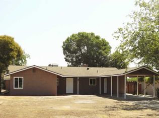 88 S Leggett St, Porterville, CA 93257