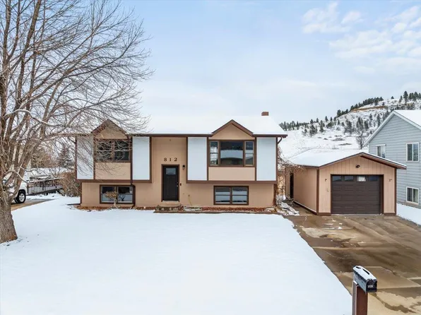 812 E Hudson Cir, Spearfish, SD 57783
