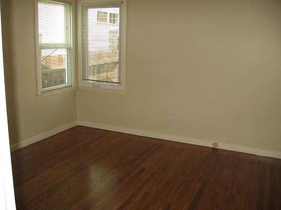 Rear bedroom