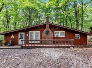 20 Beech Dr, Gouldsboro, PA 18424