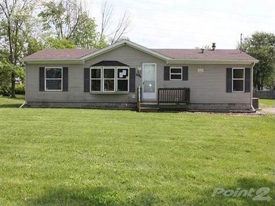1096 E Frances Rd, Mount Morris, MI, 48458