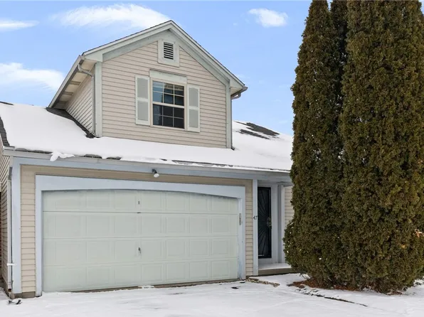 47 Hickory Manor Dr, Rochester, NY 14606