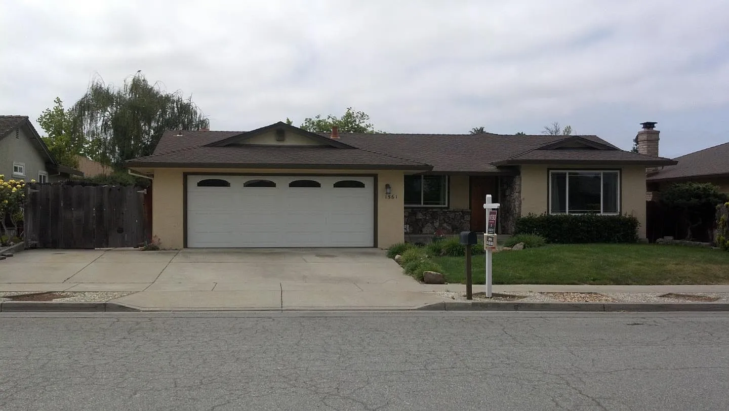 1561 Albright Dr photo 1