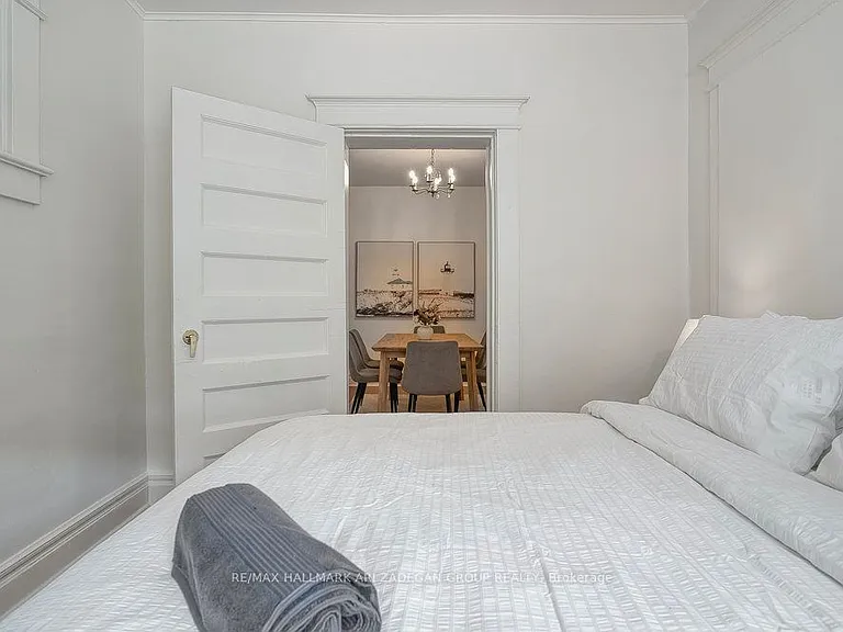 151 Broadview Ave — Photo 26