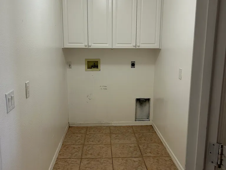 26193 Barcelos Ct — Photo 5