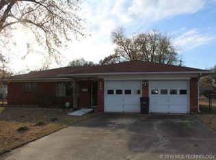 446 S 90th Ave E, Tulsa, OK 74112