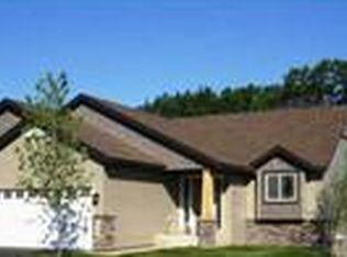 1614 Friesian St, Shakopee, MN 55379