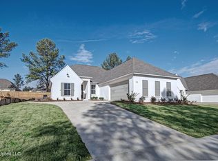 120 Springs Xing, Madison, MS 39110