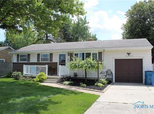 2802 Seaman Rd, Oregon, OH 43616