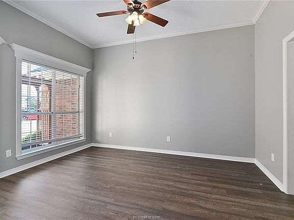 4th image of 2375 Kendal Green Cir