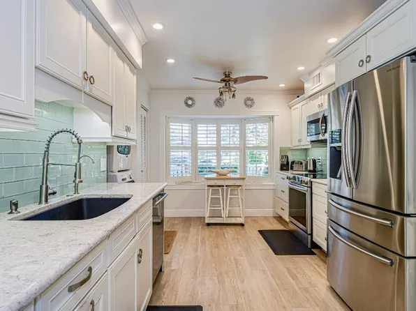 133 E Park Shores Cir, Vero Beach, FL