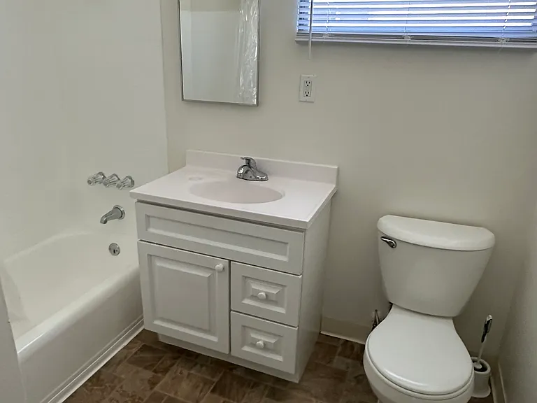 540 N Clybourn Ave #C — Photo 7