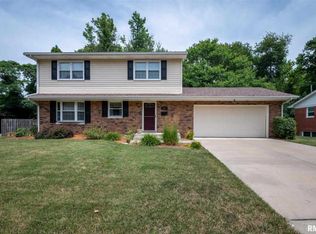 3613 32nd Ave, Moline, IL 61265