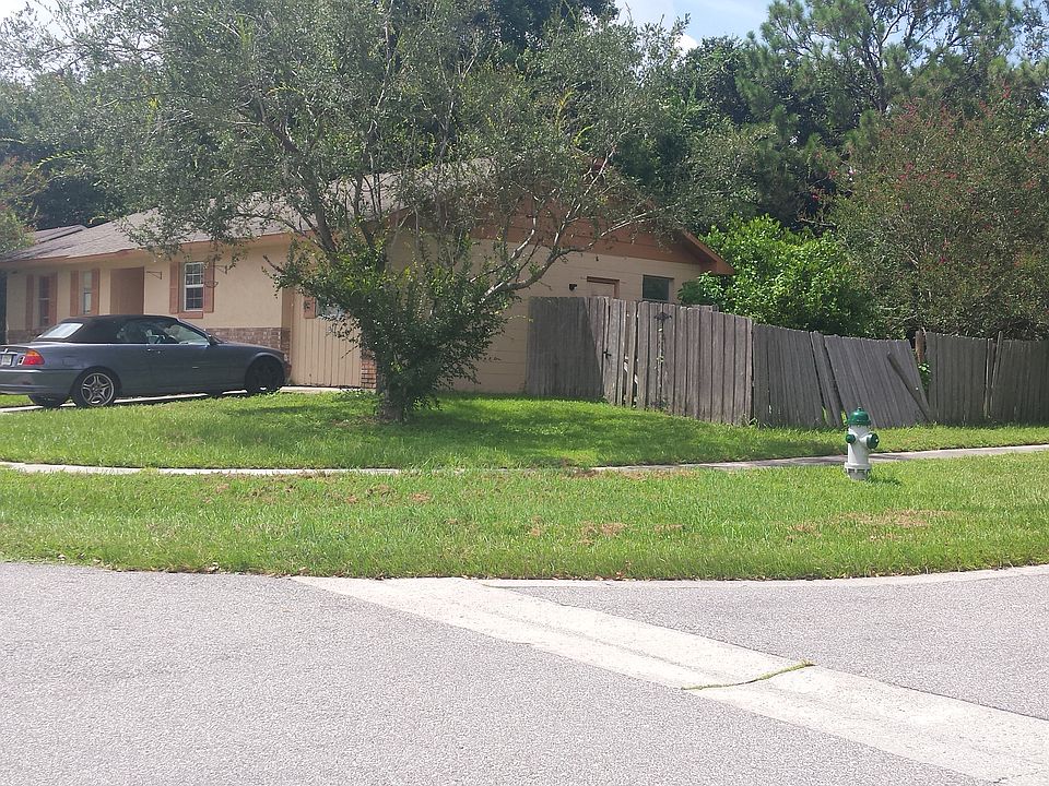 2nd image of 4751 Sturbridge Cir