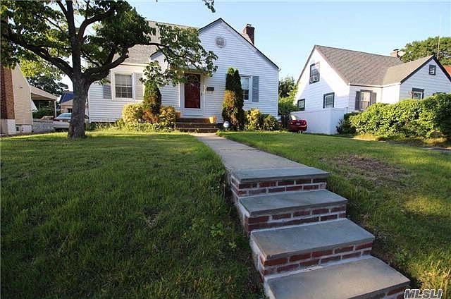 1st image of 249 Sylvan Dr
