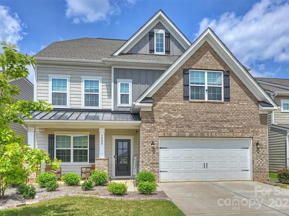 3028 Virginia Trail Ct, Fort Mill, SC 29715