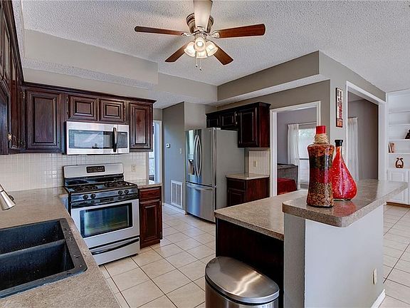 4th image of 600 Creekmont Dr