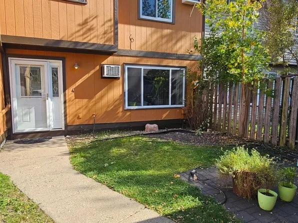 2228 30 1/2 Ave S, Fargo, ND 58103