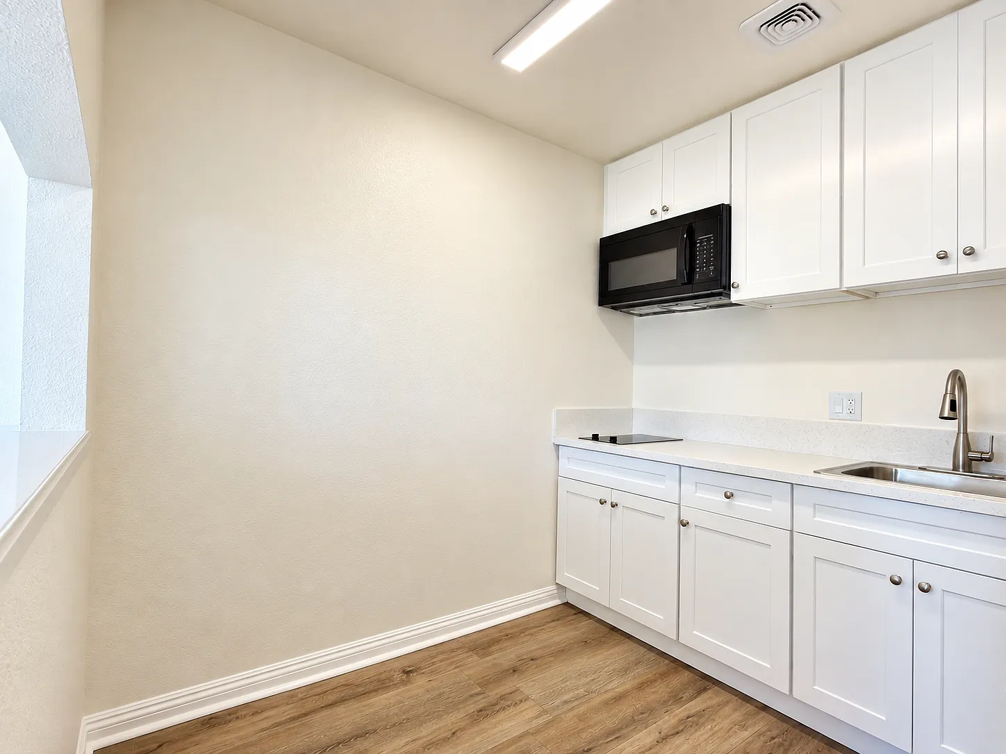 Studio, $1,457 — Photo 2