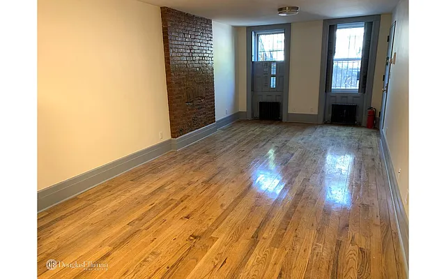 Rented by Douglas Elliman | media 14