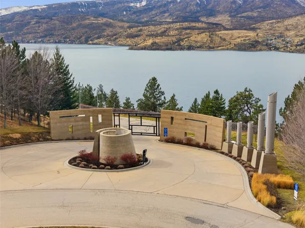 180 Sheerwater Ct #8, Kelowna, BC V1V 2X1