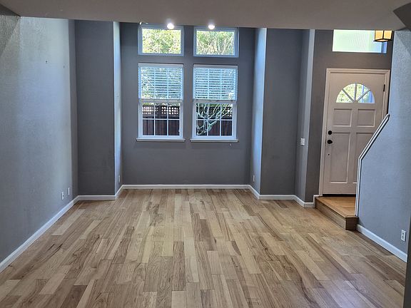 5th image of 1644 Ocean St