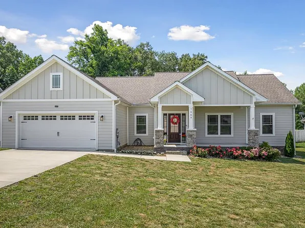 7249 Coleman Cir, Baxter, TN 38544