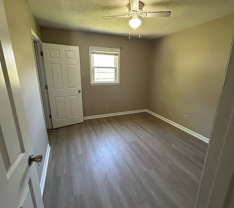 2nd image of 4274 Smokey Creek Rd APT 1