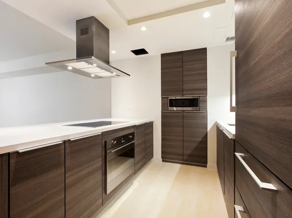 151 West 21st Street image 3 of 13