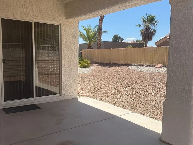 9909 Bundella Dr — Photo 43