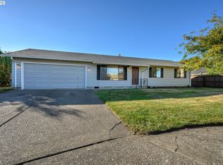 1925 SE Mulberry Ct, McMinnville, OR 97128