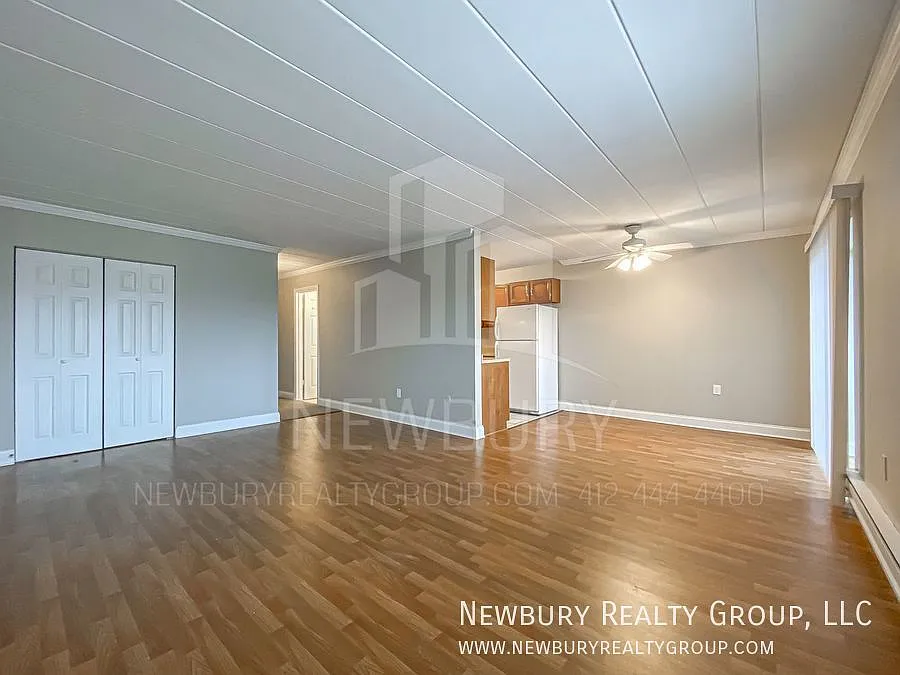 Light - Bright - Beautiful - 2 Bedroom Apartment — Photo 2