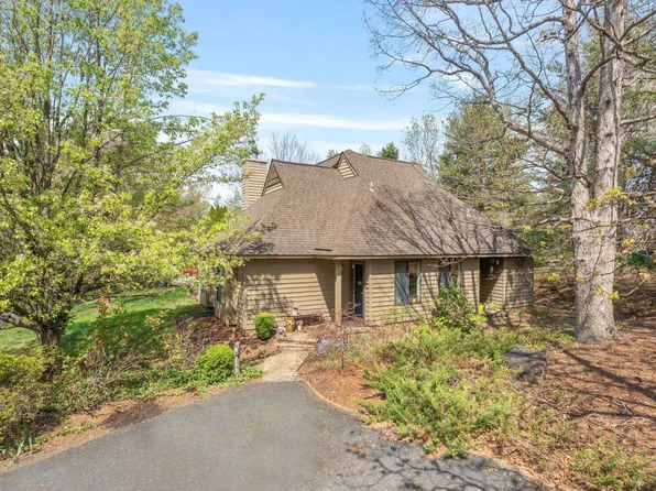 1 Ridgeview Cir, Charlottesville, VA 22902