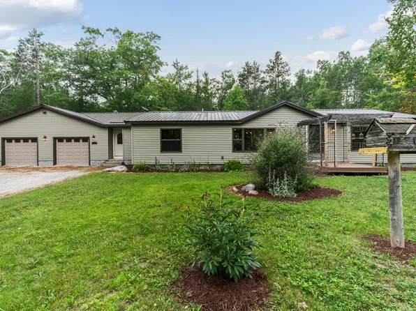 7322 E Grand Lake Rd, Presque Isle, MI 49777